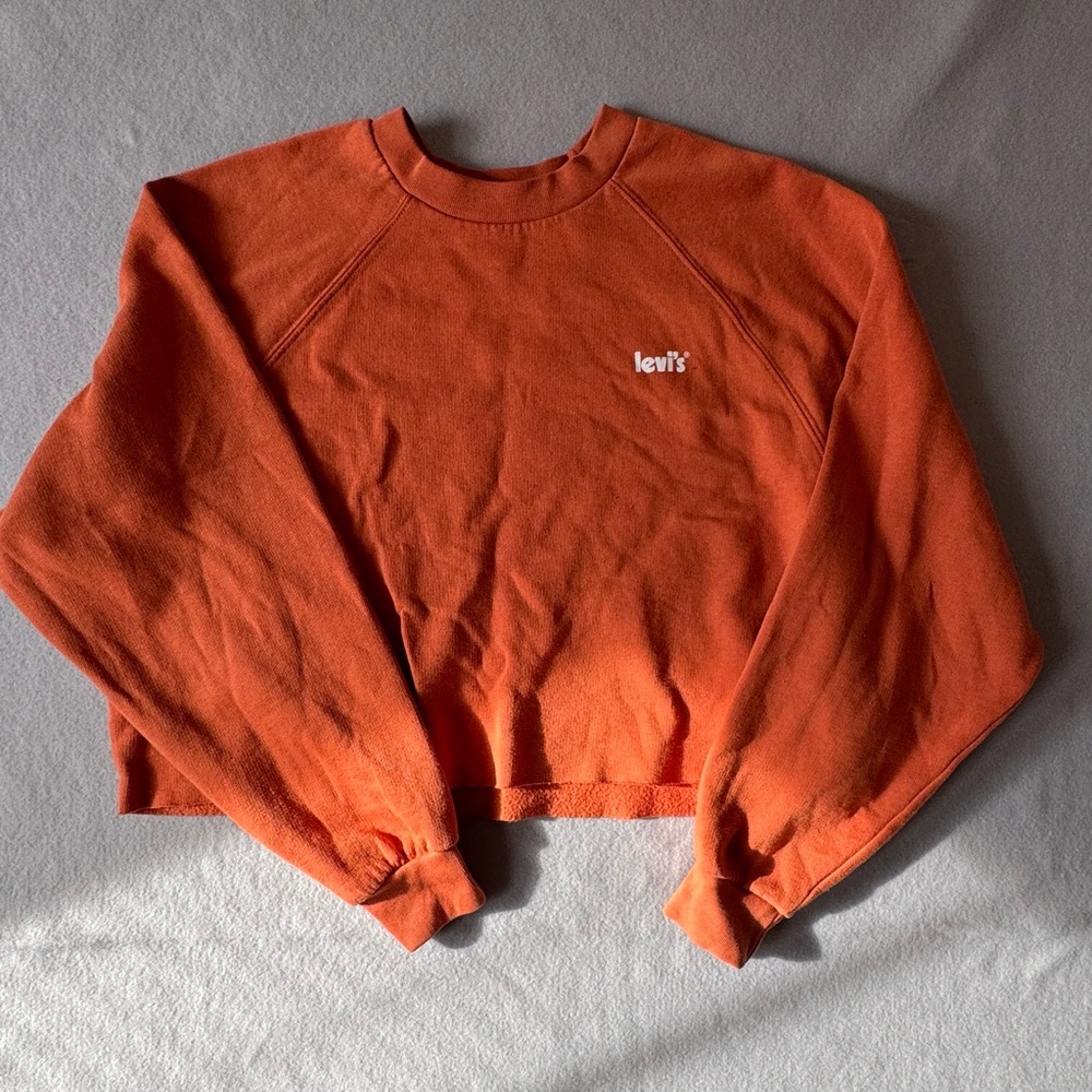 Levi's Women's Vibrant Orange CROP SWEATSHIRT